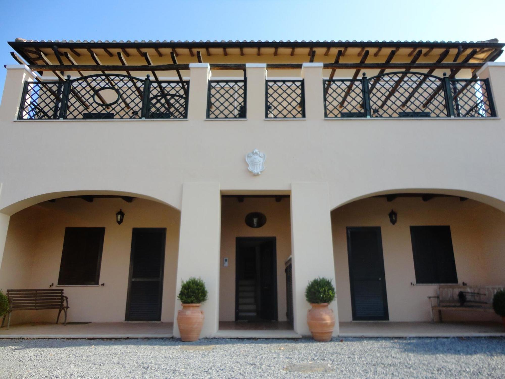 Casale Di Tormaggiore Villa And Country Suites ポメツィア エクステリア 写真