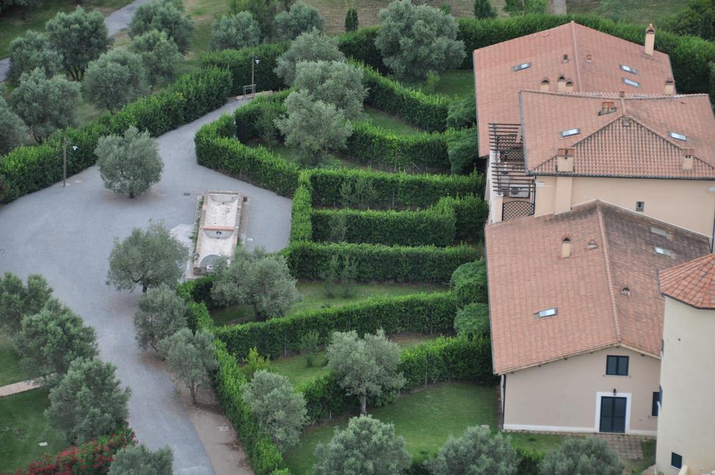 Casale Di Tormaggiore Villa And Country Suites ポメツィア エクステリア 写真