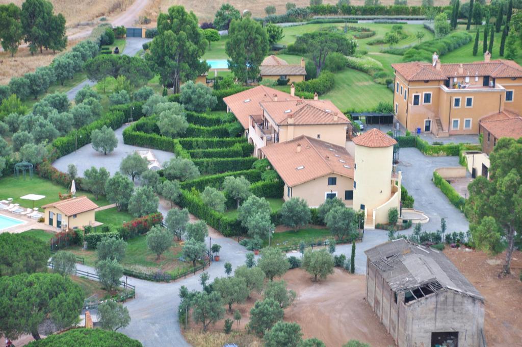 Casale Di Tormaggiore Villa And Country Suites ポメツィア エクステリア 写真