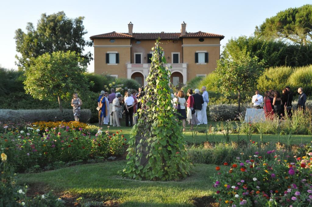 Casale Di Tormaggiore Villa And Country Suites ポメツィア エクステリア 写真