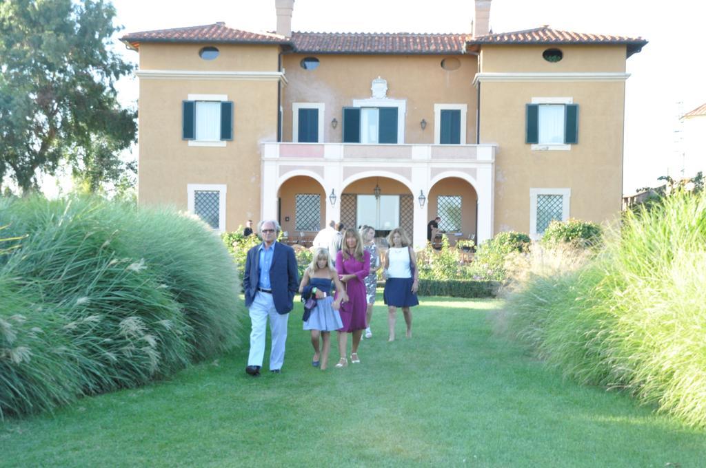 Casale Di Tormaggiore Villa And Country Suites ポメツィア エクステリア 写真