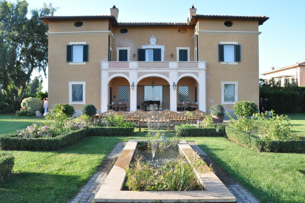 Casale Di Tormaggiore Villa And Country Suites ポメツィア エクステリア 写真