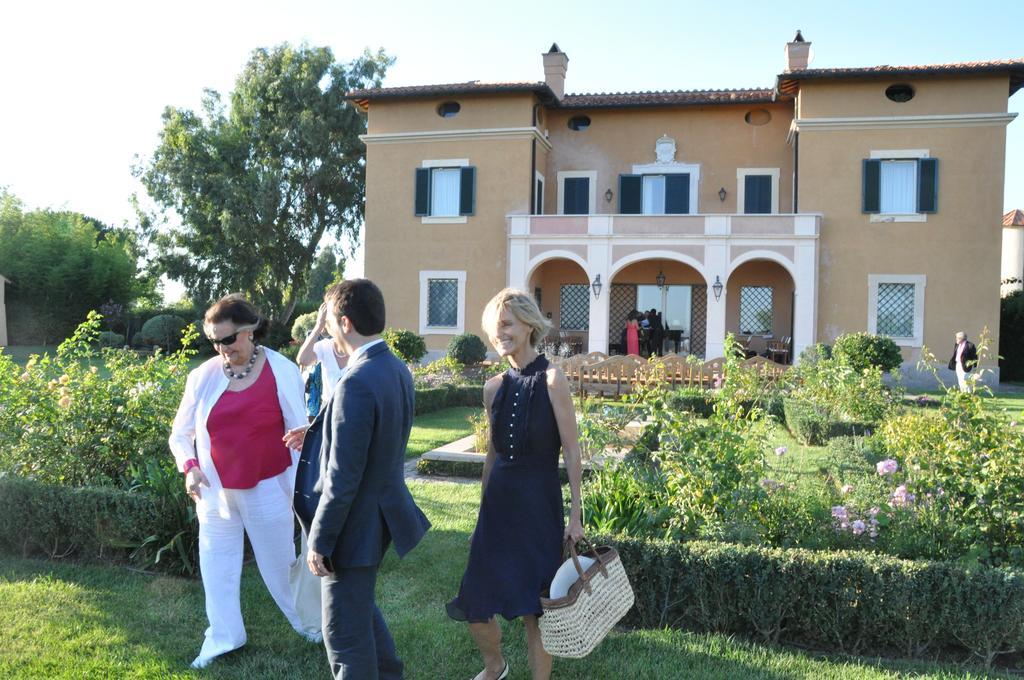 Casale Di Tormaggiore Villa And Country Suites ポメツィア エクステリア 写真